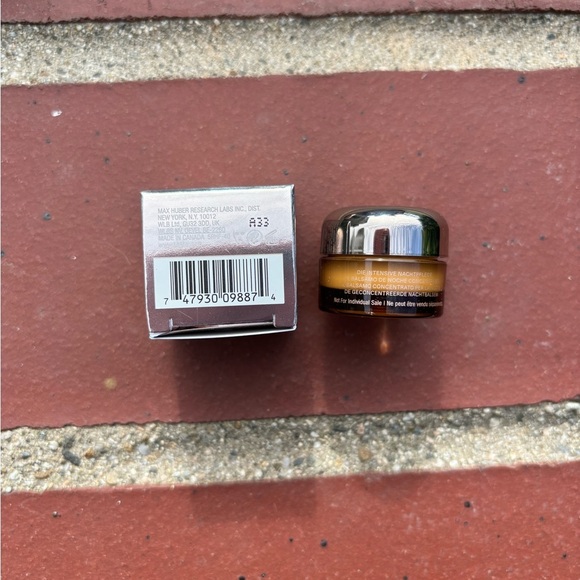 La Mer The Concentrated Night Balm Regenerating Revitalizing Treatment, 3ml - Picture 2 of 3